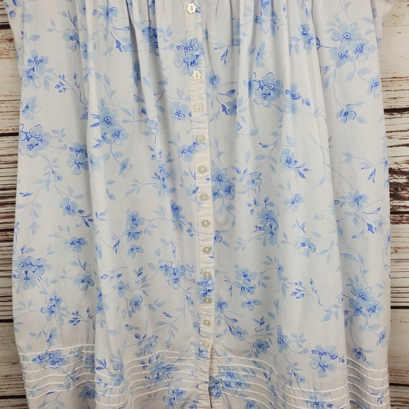 Eileen West Womens Medium White w/ Blue Flowers Cotton Cap Sleeve Short Gown - Picture 3 of 10